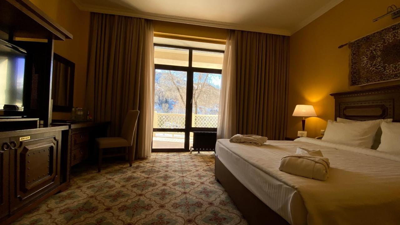 Samal Resort & Spa Ałma Ata Zewnętrze zdjęcie